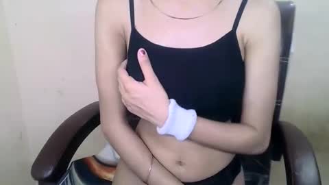 Himani online show from March 10, 2:33 pm