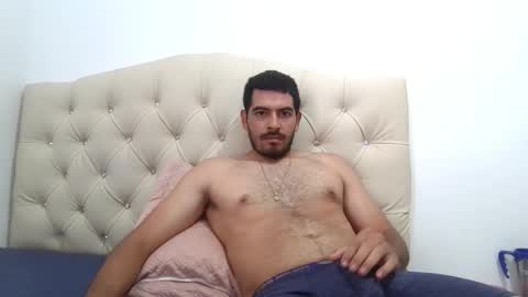 Snapshot of himoreno97 chatting on November 13, 5:01 pm Hi moreno online show from November 13, 5:01 pm