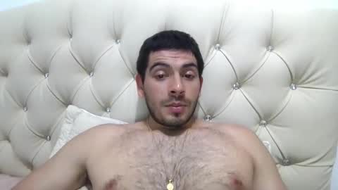 Snapshot of himoreno97 chatting on November 27, 7:32 am Hi moreno online show from November 27, 7:32 am