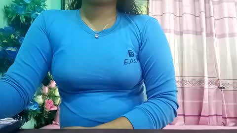 himuhimu22 online show from December 28, 6:06 am
