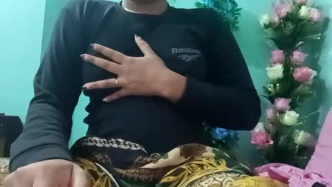 himuhimu22 online show from December 31, 12:46 pm