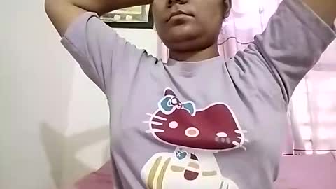 himuhimu22 online show from April 14, 5:35 am