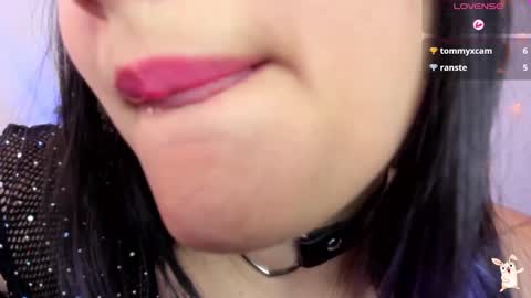 hinata online show from December 16, 8:37 pm