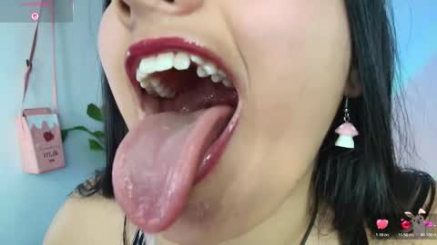 hinata online show from October 29, 9:05 pm