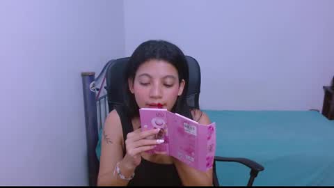 Snapshot of hinata_9 chatting on October 27, 2:15 am      0600AM-1100AM - online show from October 27, 2:15 am