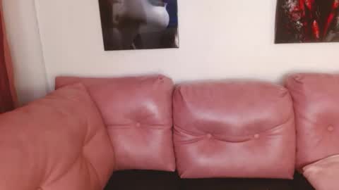 hinata lee online show from October 7, 9:45 pm