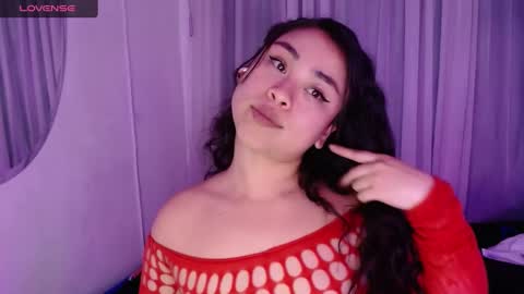 Snapshot of hinataleecs chatting on November 19, 9:48 pm hinata lee online show from November 19, 9:48 pm