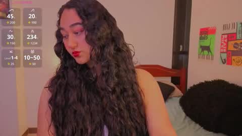 Snapshot of hipatiaandhephaestus chatting on February 15, 5:48 am Next stream saturday night online show from February 15, 5:48 am