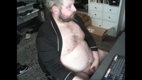 hipguy91 online show from March 9, 5:22 am