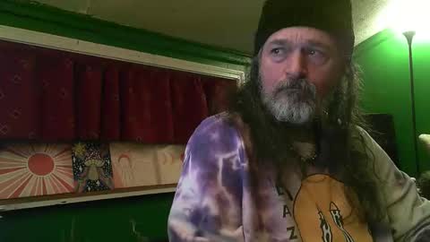 hippiedad333 online show from March 28, 1:38 am