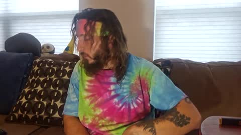 hippiejagain online show from October 6, 3:20 pm