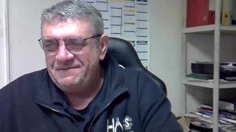 hippo online show from December 19, 7:07 am