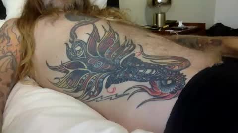 Snapshot of hippybiker chatting on October 27, 2:32 pm hippybiker online show from October 27, 2:32 pm