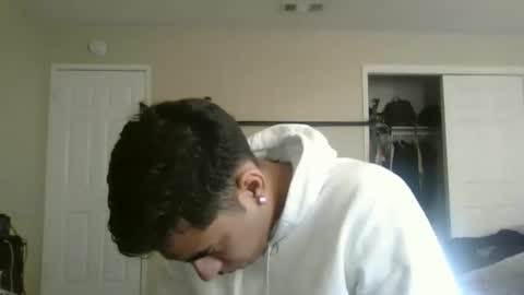 Snapshot of hiringnow chatting on January 16, 8:25 pm hiringnow online show from January 16, 8:25 pm