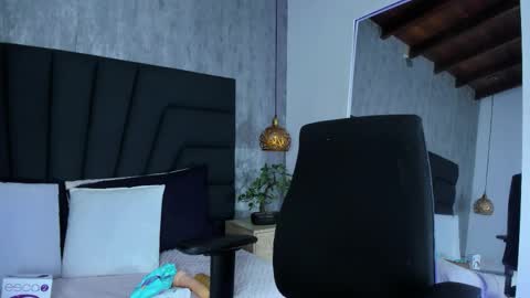 Hisoka online show from November 21, 1:04 am