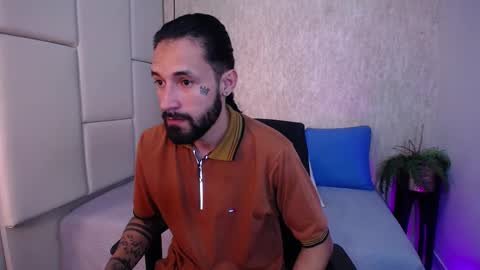 Hisoka online show from February 13, 7:54 pm