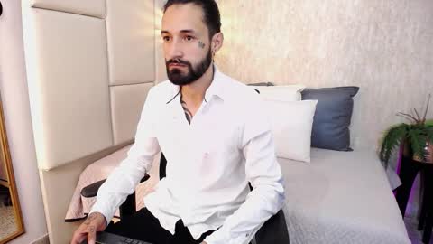 Hisoka online show from February 16, 7:32 pm