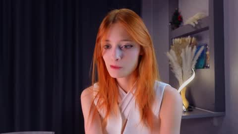 Ella online show from February 22, 3:56 am