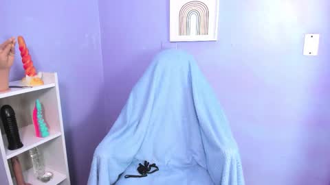 hiyakasudere_ online show from September 17, 7:26 pm