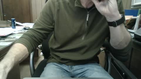 Snapshot of hnic9999 chatting on December 5, 12:08 am Nick online show from December 5, 12:08 am