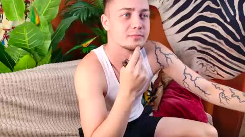 Hobo online show from May 20, 8:09 am