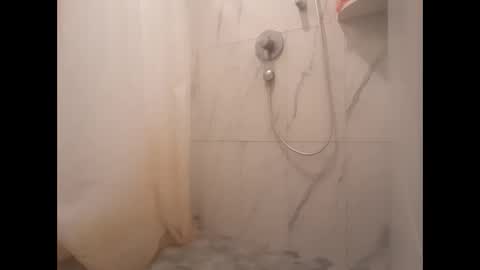 hockeyjock17 online show from April 5, 4:37 pm