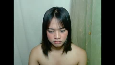 Snapshot of hoelyhanabi chatting on June 8, 9:37 pm KIESH online show from June 8, 9:37 pm