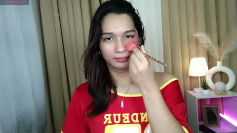 Snapshot of hoelymorri chatting on January 8, 11:29 pm Hoelymorri online show from January 8, 11:29 pm