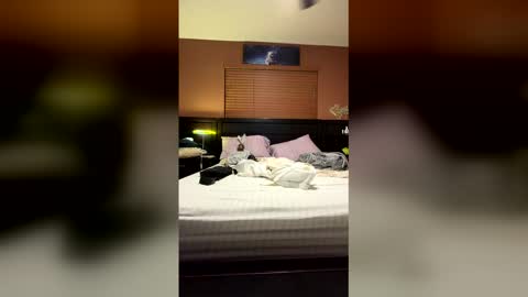 hoeskii online show from February 26, 3:49 am