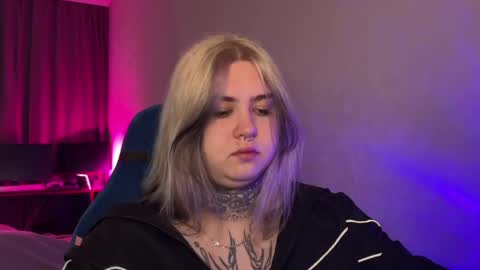 hoffmanite online show from April 5, 2:09 am