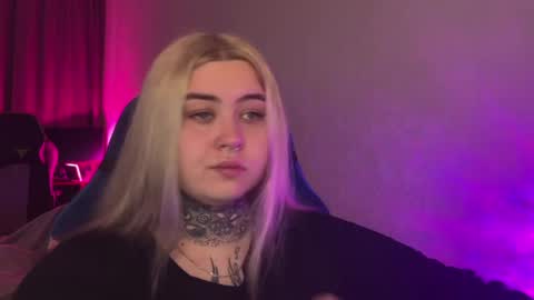 hoffmanite online show from April 7, 9:10 am