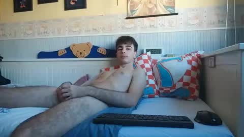 Snapshot of holawenasoyjuan chatting on February 12, 10:54 am holawenasoyjuan online show from February 12, 10:54 am