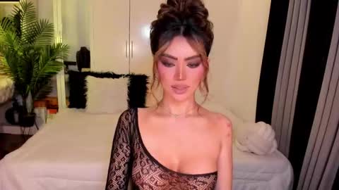 Ms. Laura online show from September 21, 7:54 am