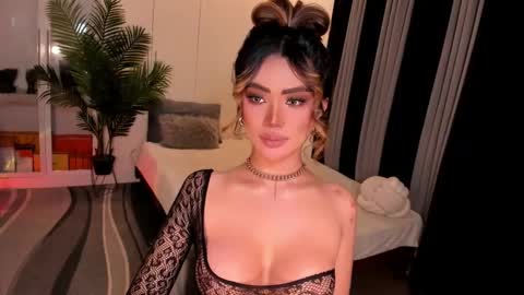 Ms. Laura online show from November 28, 7:05 pm