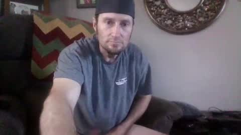 holefilla33 online show from April 4, 5:21 pm