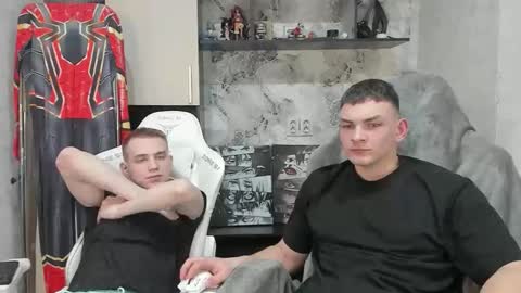 Extaz  Athrey  Howard online show from February 11, 5:07 pm