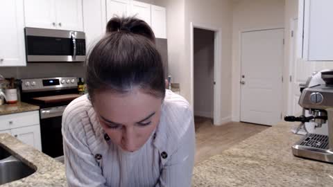 Holi Hurricane online show from February 6, 4:06 am