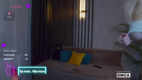 Snapshot of holl1would chatting on February 13, 7:24 am My social media links subscribe to support me online show from February 13, 7:24 am