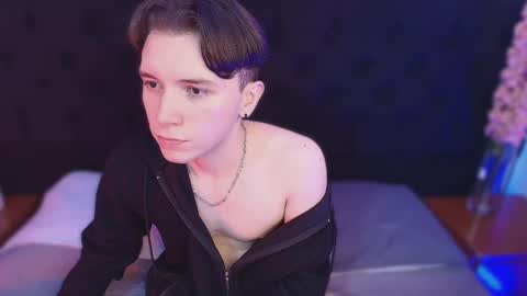 Holland online show from March 27, 4:18 pm