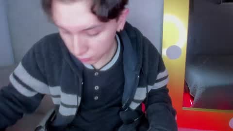 Snapshot of hollannd_ chatting on June 20, 12:19 pm Holland online show from June 20, 12:19 pm
