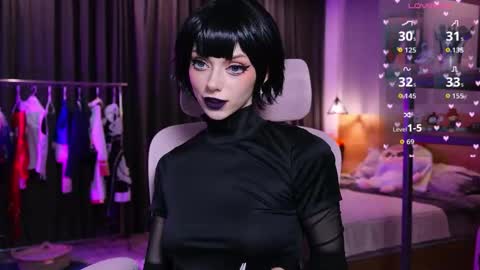 Holli online show from February 6, 11:35 am