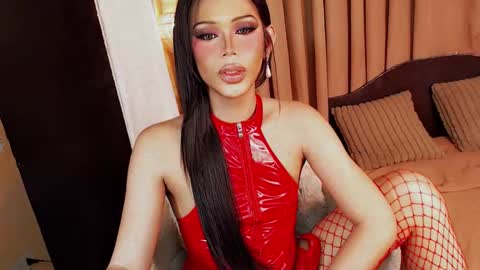 holly_goddessxx online show from February 17, 12:40 am