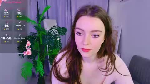 Snapshot of holly_kittenss chatting on June 12, 1:10 pm Lana online show from June 12, 1:10 pm