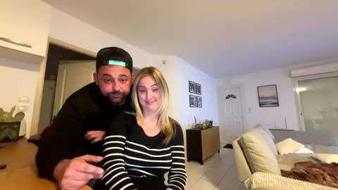 Snapshot of hollyandelon chatting on November 11, 9:48 pm hollyandelon online show from November 11, 9:48 pm