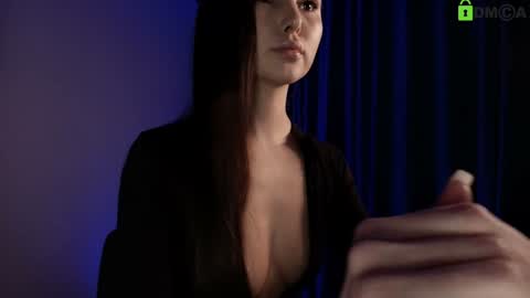 hollyextra online show from January 14, 7:25 am