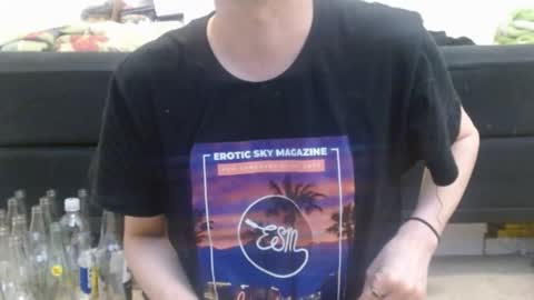 Holly Hawkes online show from February 11, 10:28 pm