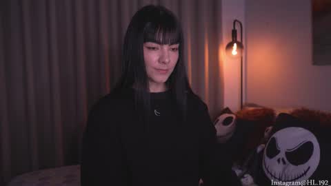 Holly Linder online show from January 11, 1:43 am