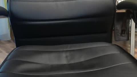 hollymollysucker online show from December 1, 2:33 pm