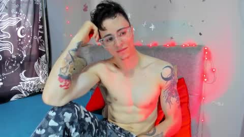 Hades and Persefone online show from March 30, 9:05 pm