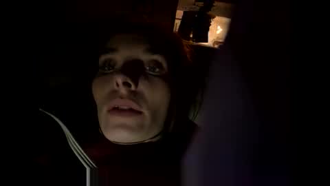 Snapshot of hollyquinniscute chatting on December 15, 9:46 am Brat online show from December 15, 9:46 am